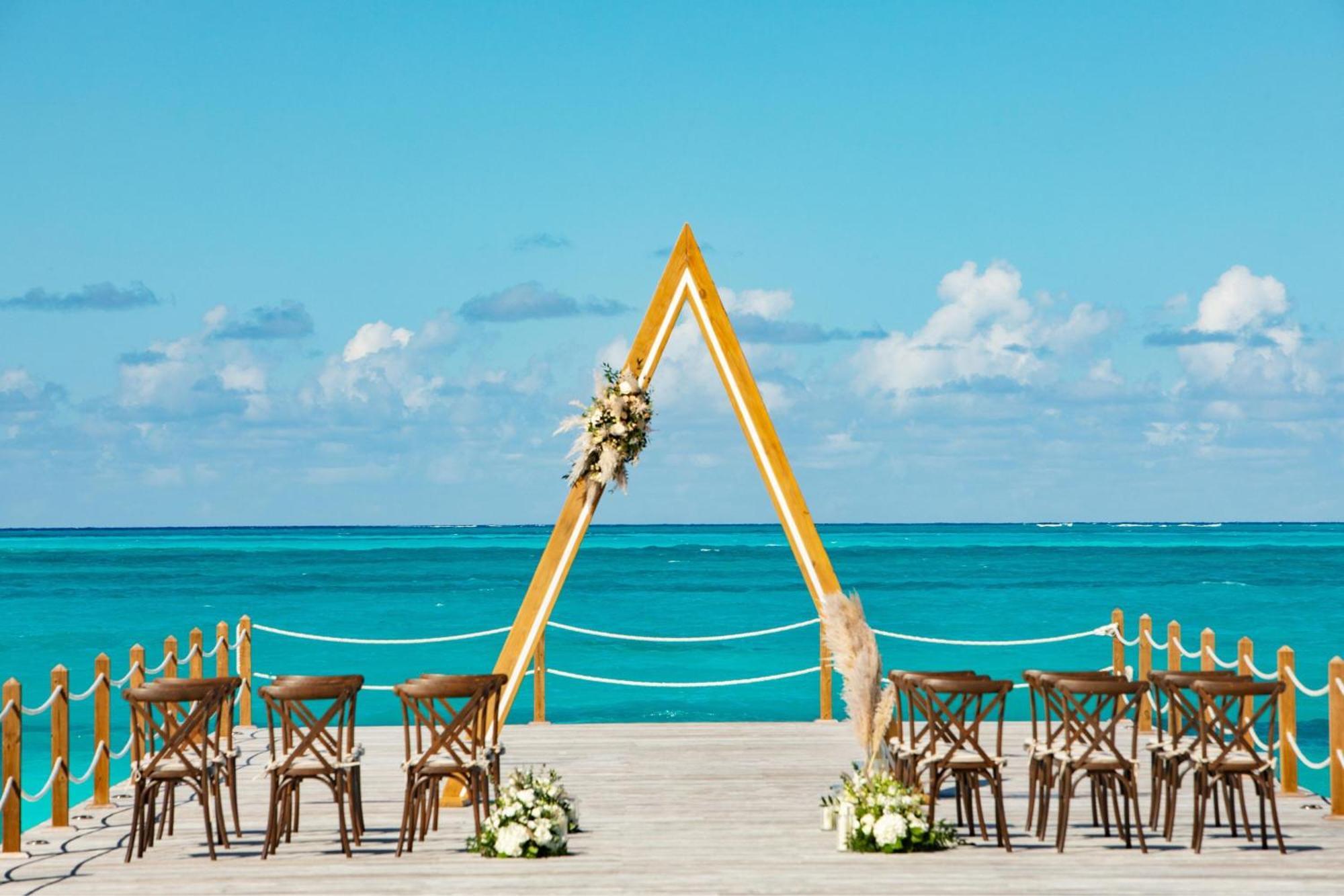 The Ritz-Carlton, Turks & Caicos Ξενοδοχείο Grace Bay Εξωτερικό φωτογραφία
