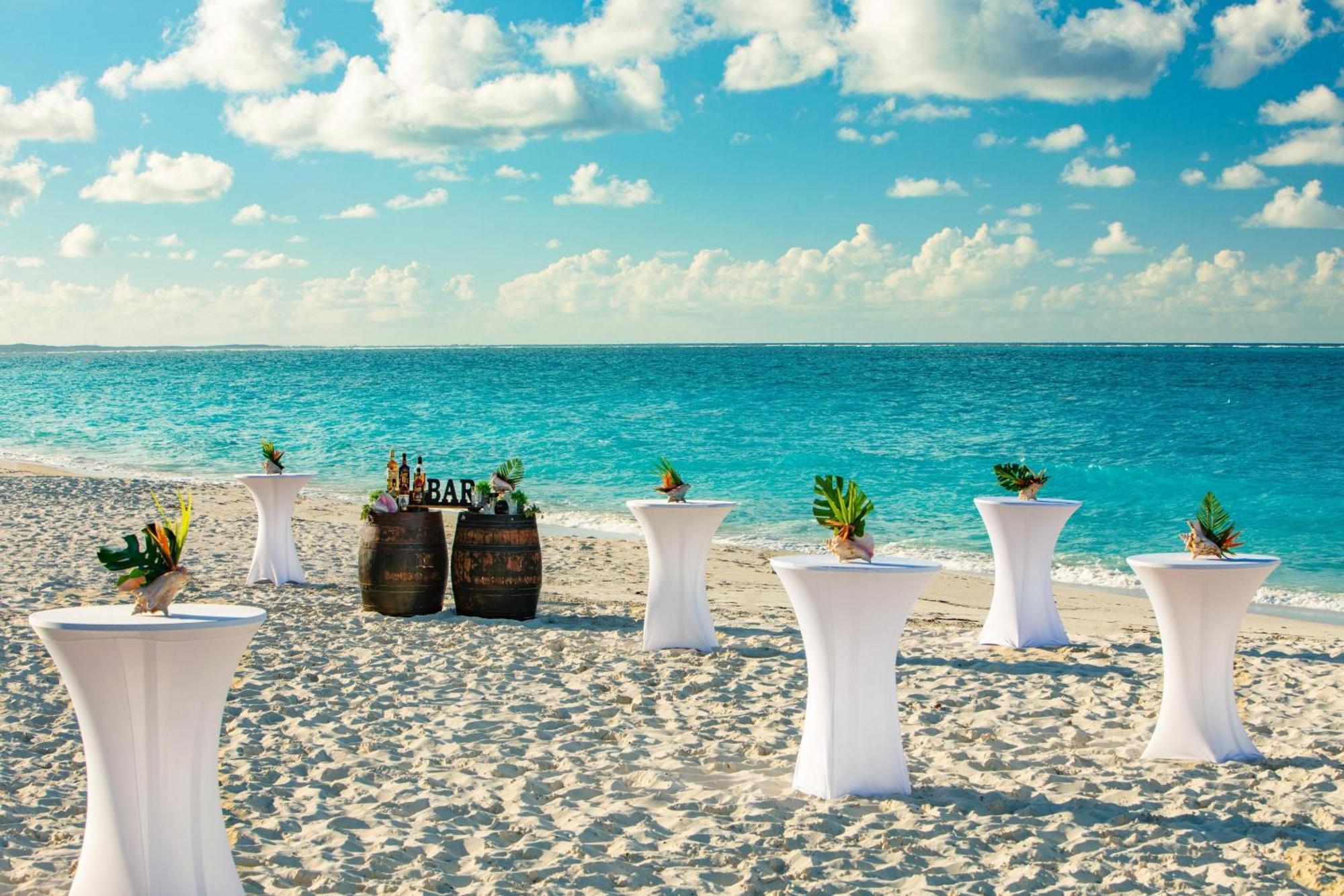 The Ritz-Carlton, Turks & Caicos Ξενοδοχείο Grace Bay Εξωτερικό φωτογραφία